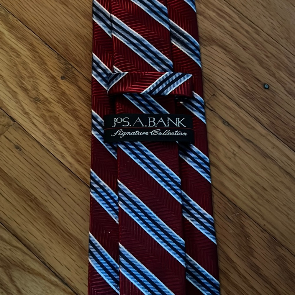 Jos. A. Bank 100% Silk Patriotic Tie from the Signature Collection
